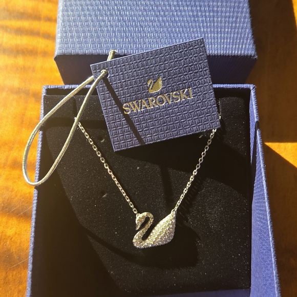 Swarovski Signarure Silver Crystal Swan Necklace - Picture 7 of 7